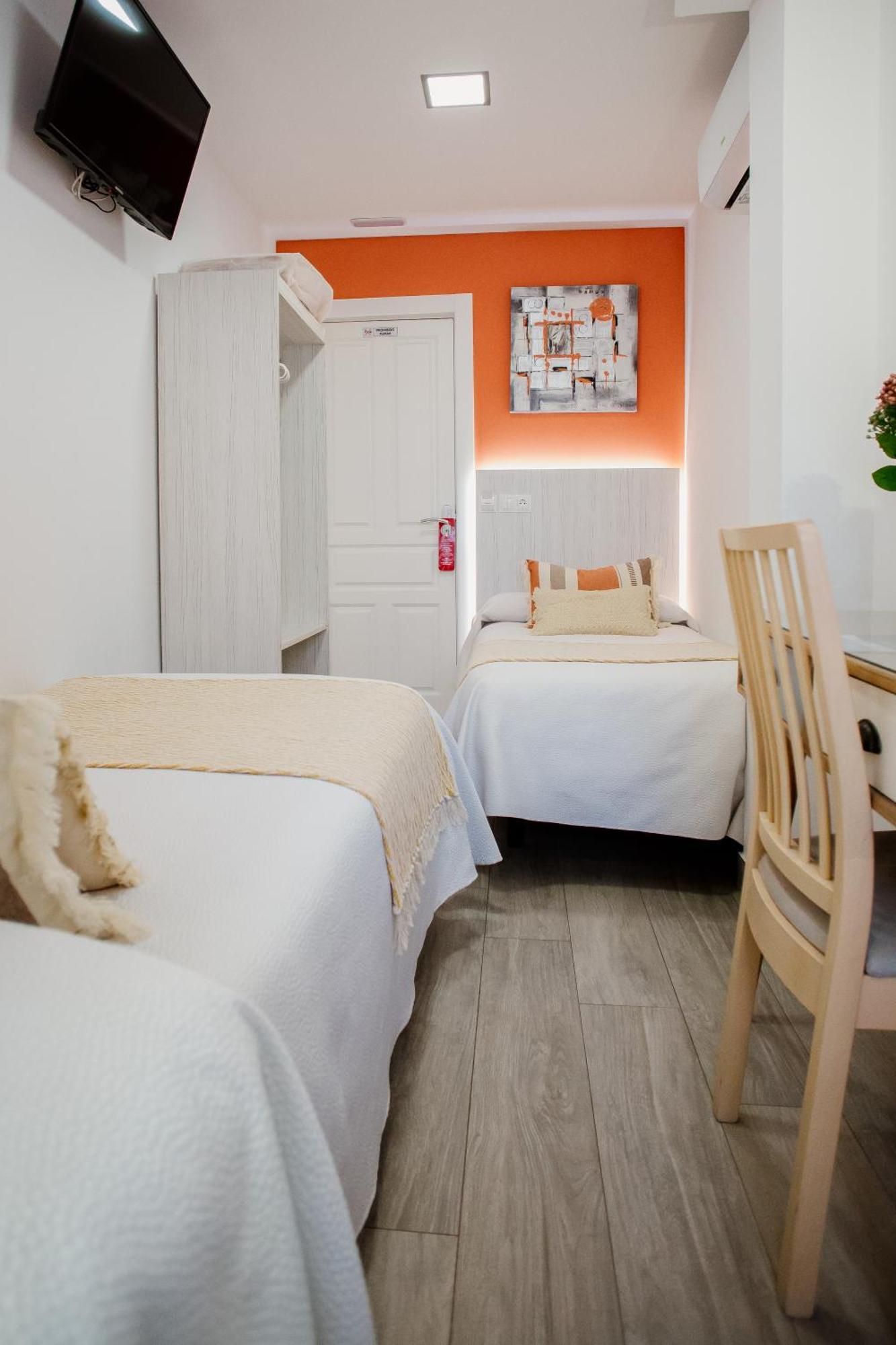 Apartamentos Turisticos Mastil 16 P2 Малага Екстер'єр фото