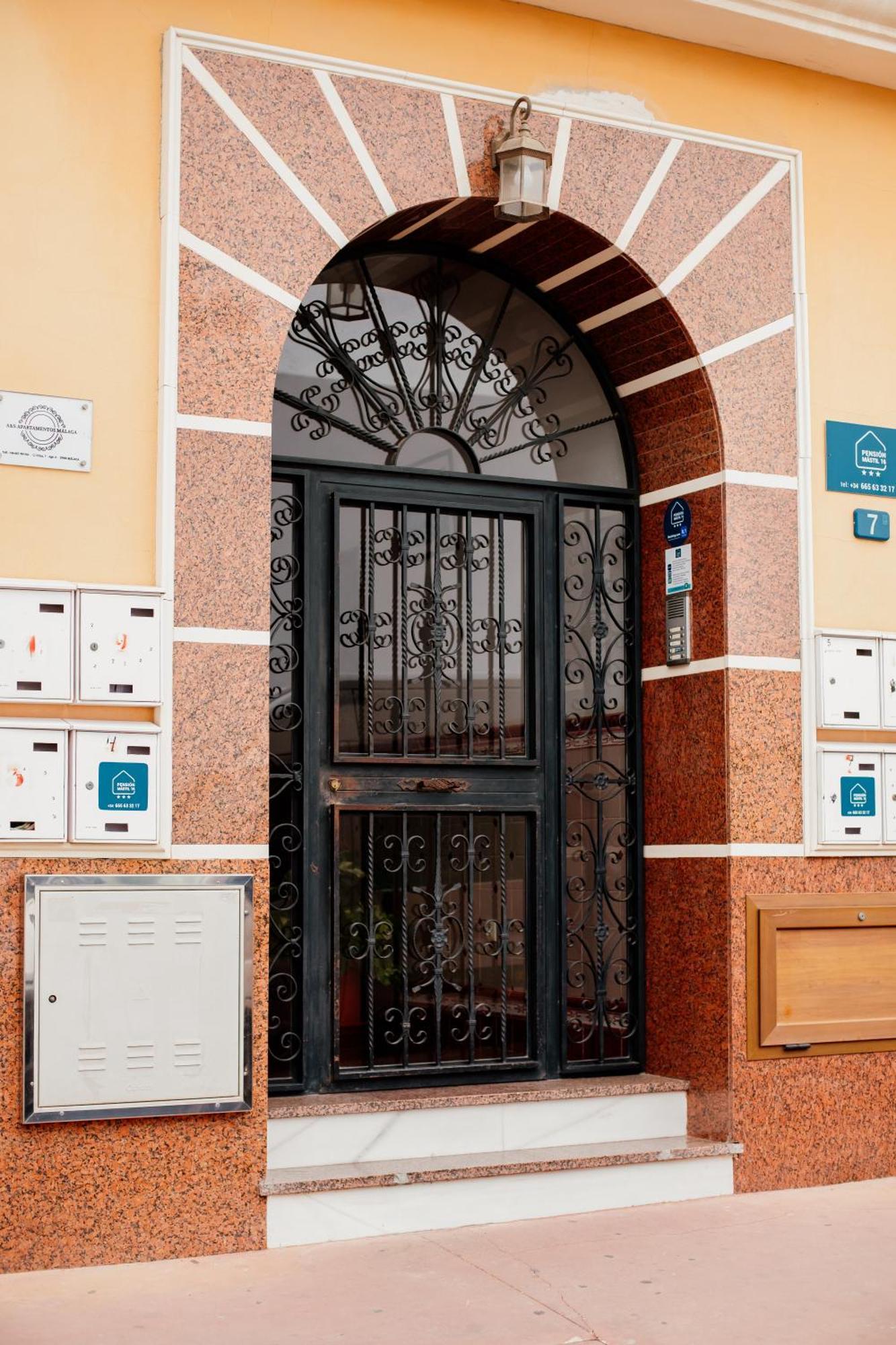 Apartamentos Turisticos Mastil 16 P2 Малага Екстер'єр фото
