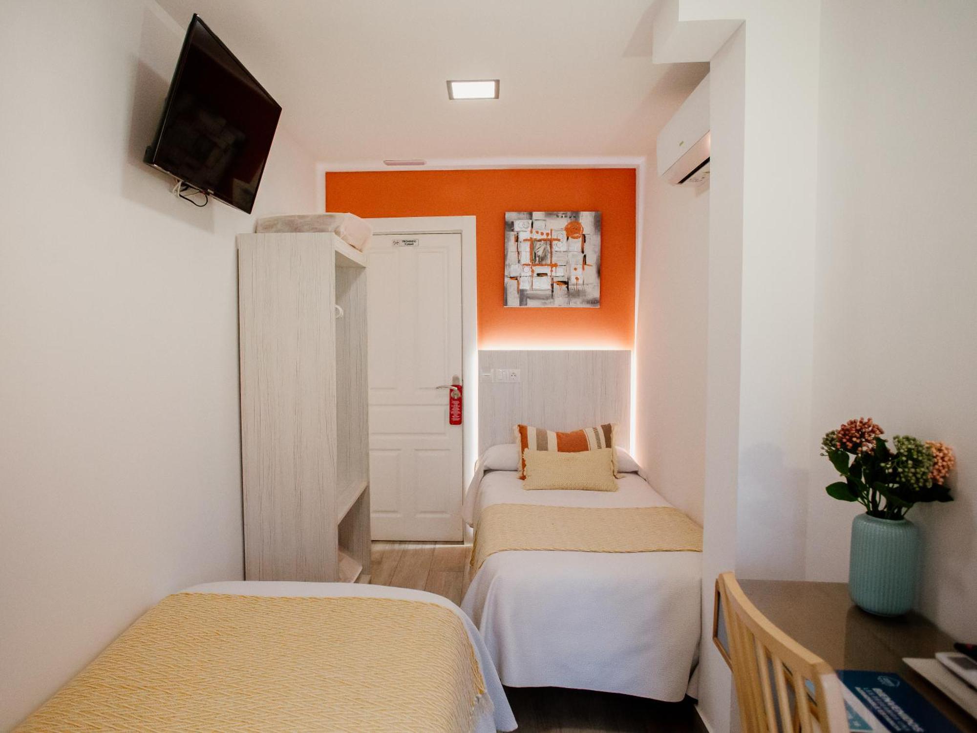 Apartamentos Turisticos Mastil 16 P2 Малага Екстер'єр фото